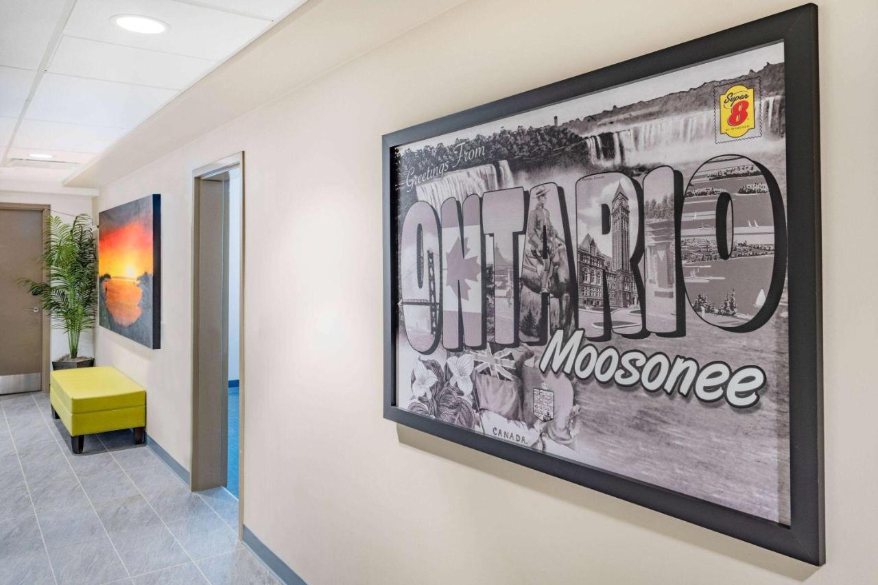 Super 8 By Wyndham Moosonee Hotell Exteriör bild