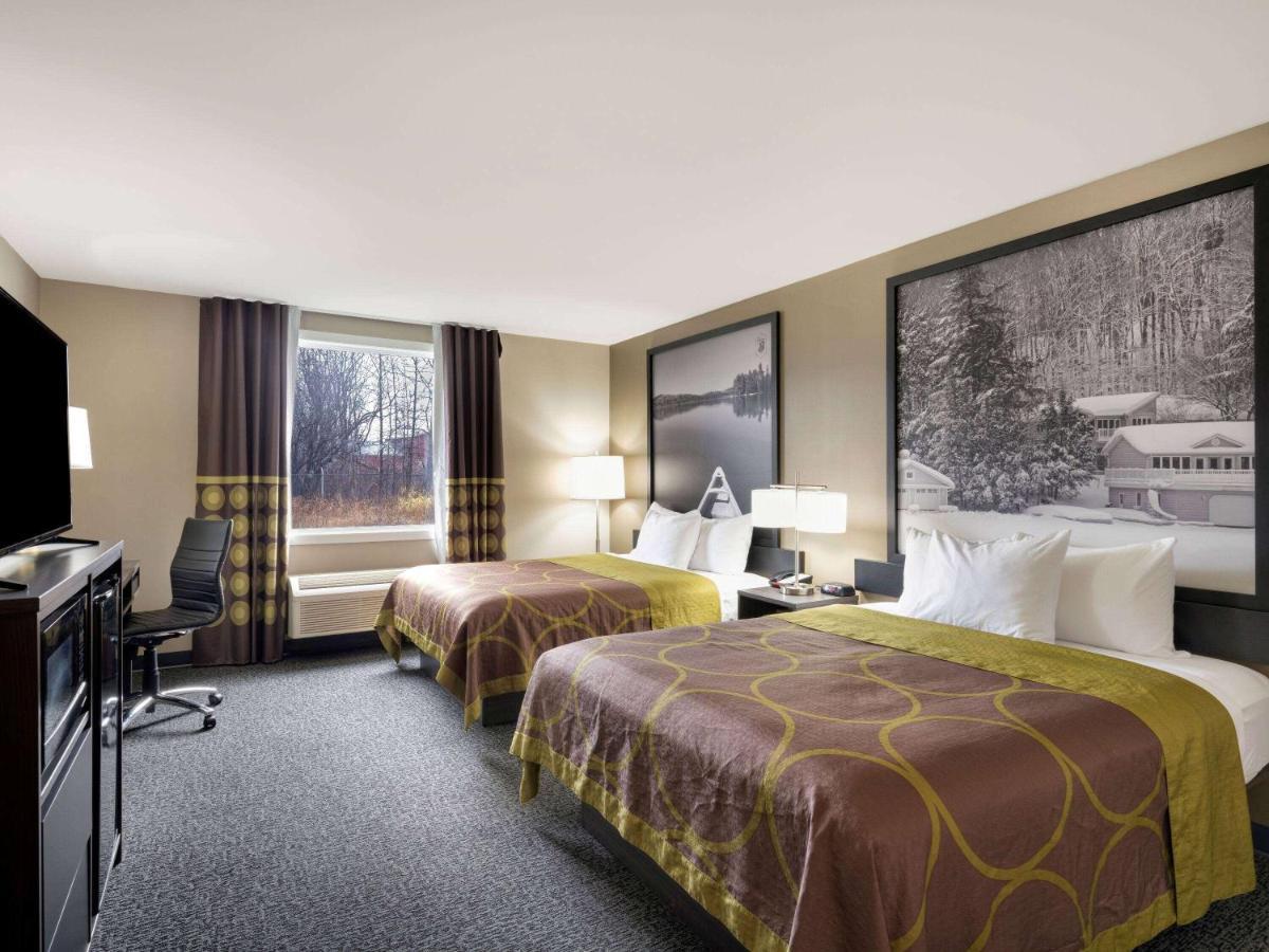 Super 8 By Wyndham Moosonee Hotell Exteriör bild